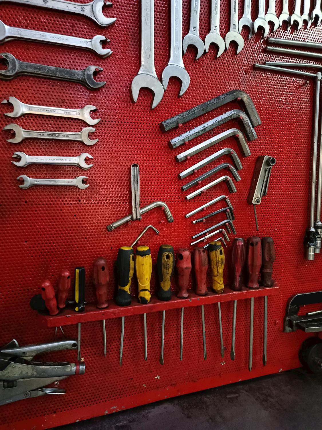 Soeharto Pahlawan Nasional? Debat Sengit di Meja Istana: Menguak Warisan Kontroversial Sang Jenderal!