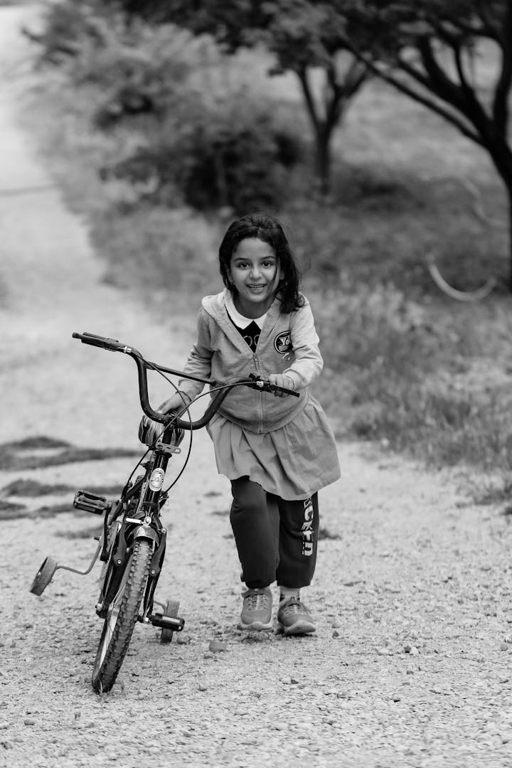 Tesla Model 3 'Highland' 2024: Harga Melambung €2.500? Bocoran Mengejutkan Guncang Pasar EV!