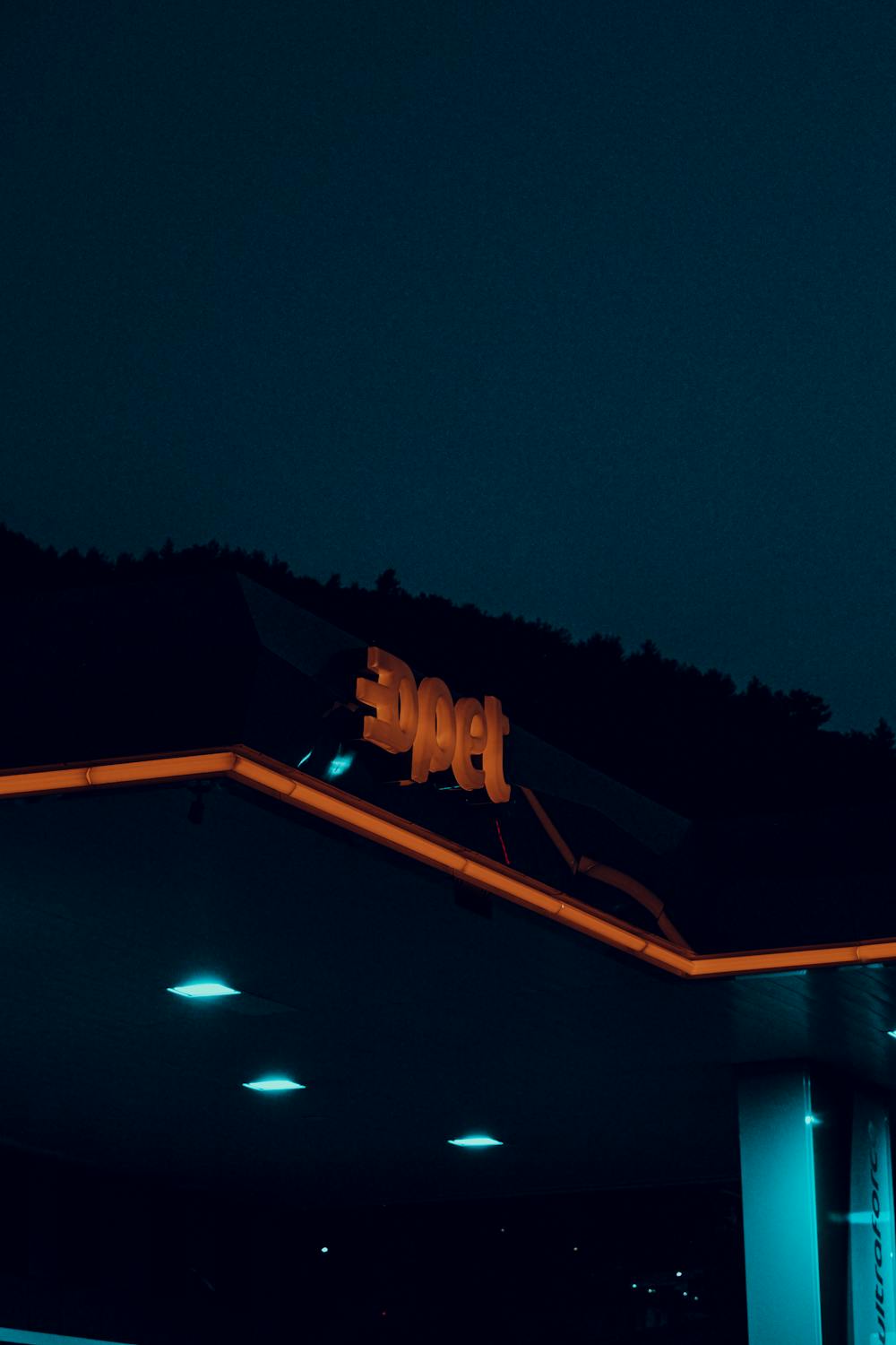 Drama Tak Berujung Keraton Surakarta: Mengapa Jokowi Tegas Menolak Intervensi?