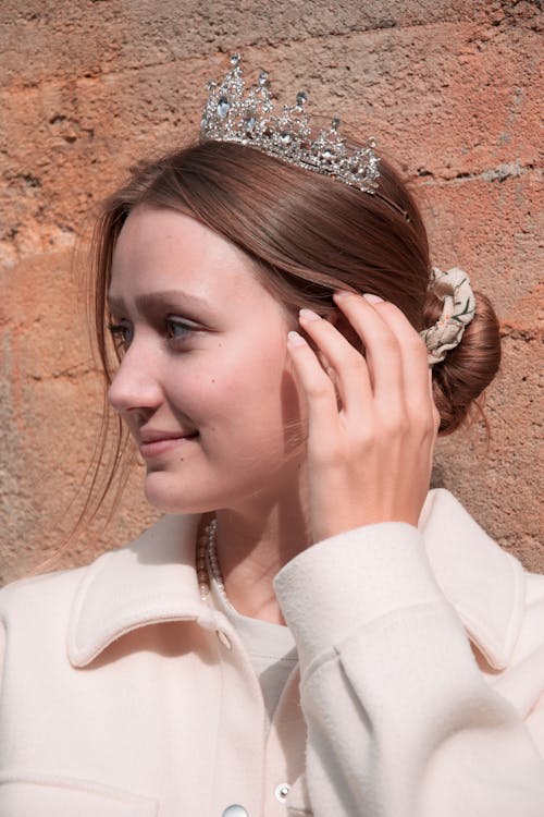 ICW Guncang Meja: Mengapa Keluarga Soeharto Tak Layak Dapat Tunjangan dan Gelar Pahlawan?