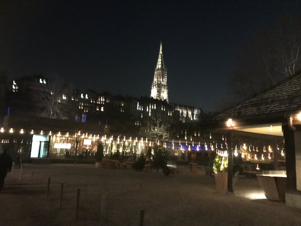 Gelar Pahlawan Nasional Soeharto: Ketika 'Kebaikan Publik' Bertemu Bayang-Bayang Otoritarianisme