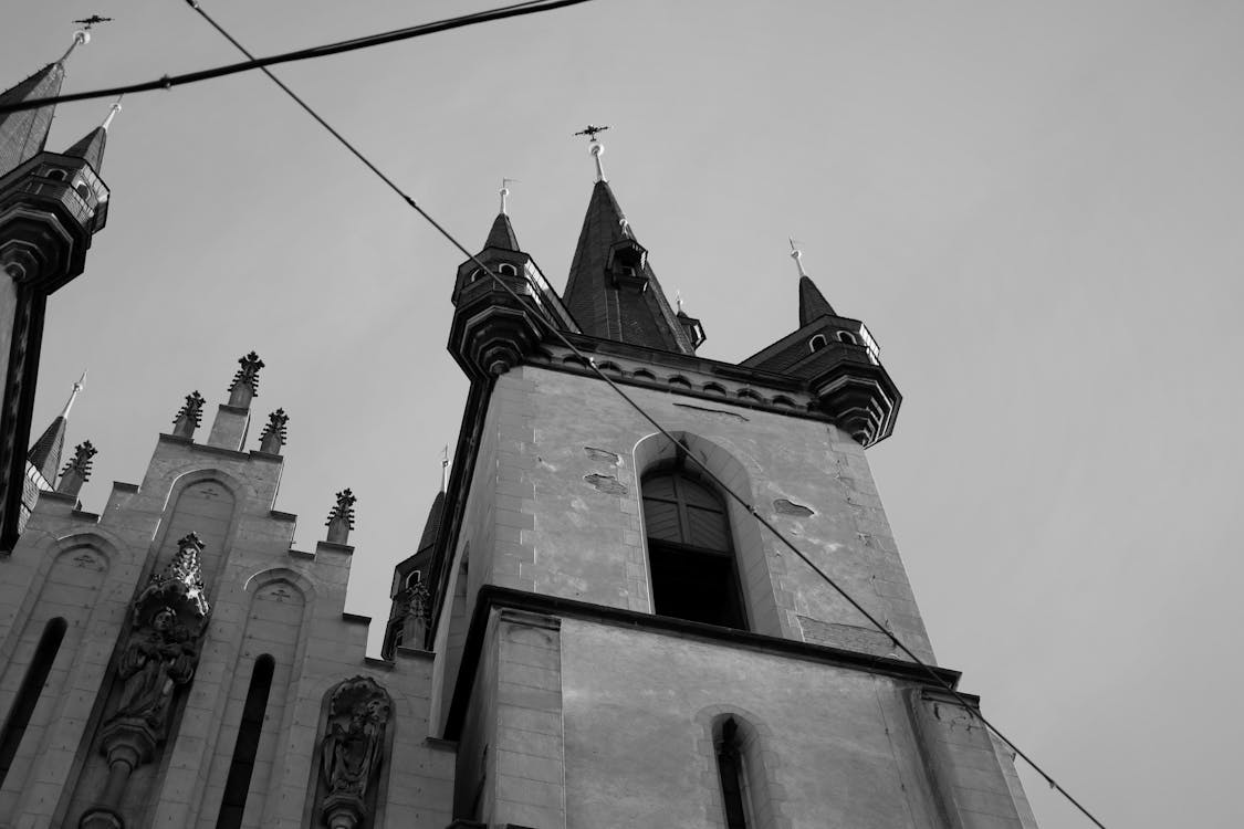 Wajah Baru Stasiun Tanah Abang: Prabowo Resmikan Revitalisasi Megah, Siap Ubah Pengalaman Komuter Jakarta?