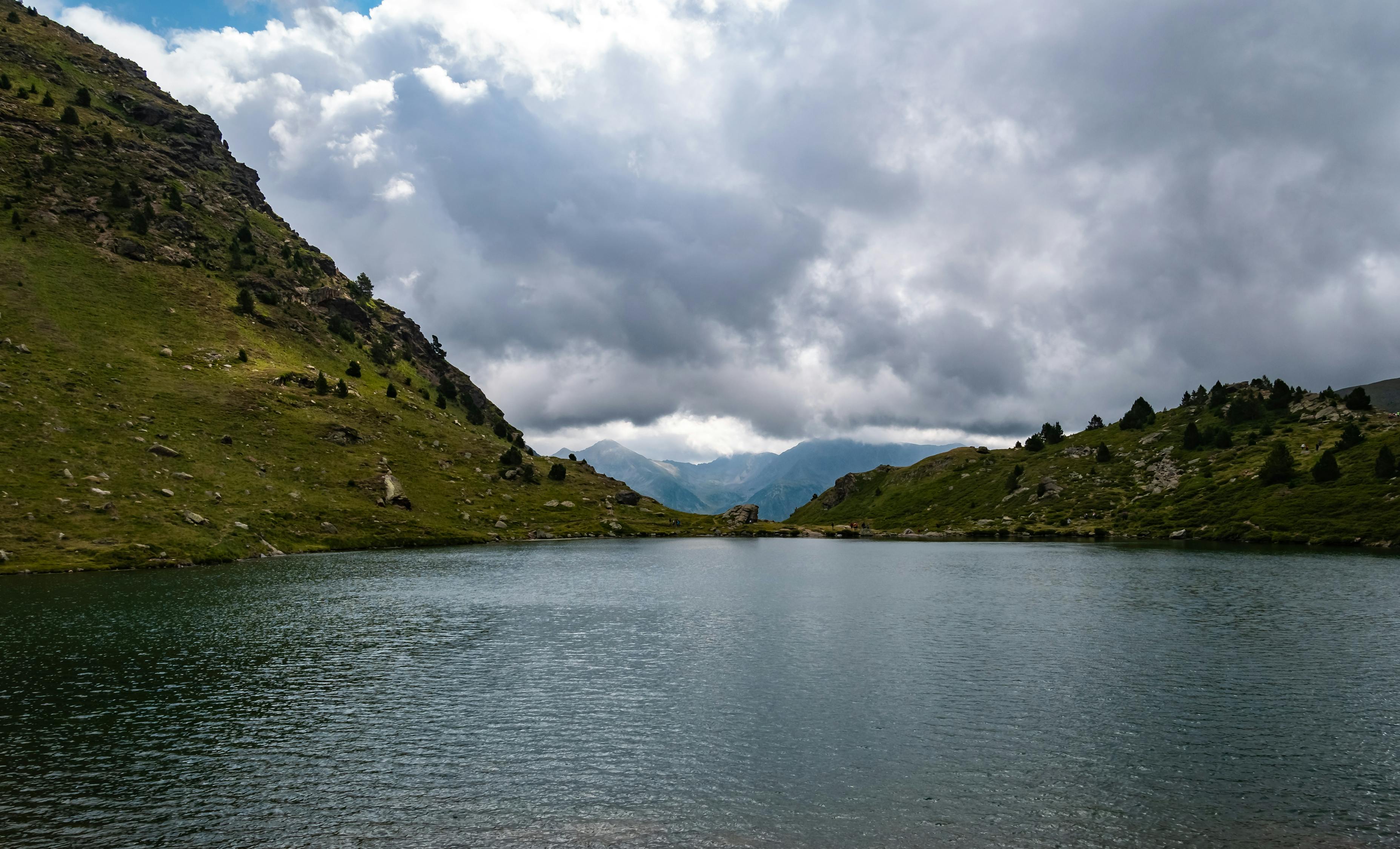 Erupsi Semeru Membara: Puan Maharani Desak Pemerintah Pastikan Keselamatan Warga dan Pendaki