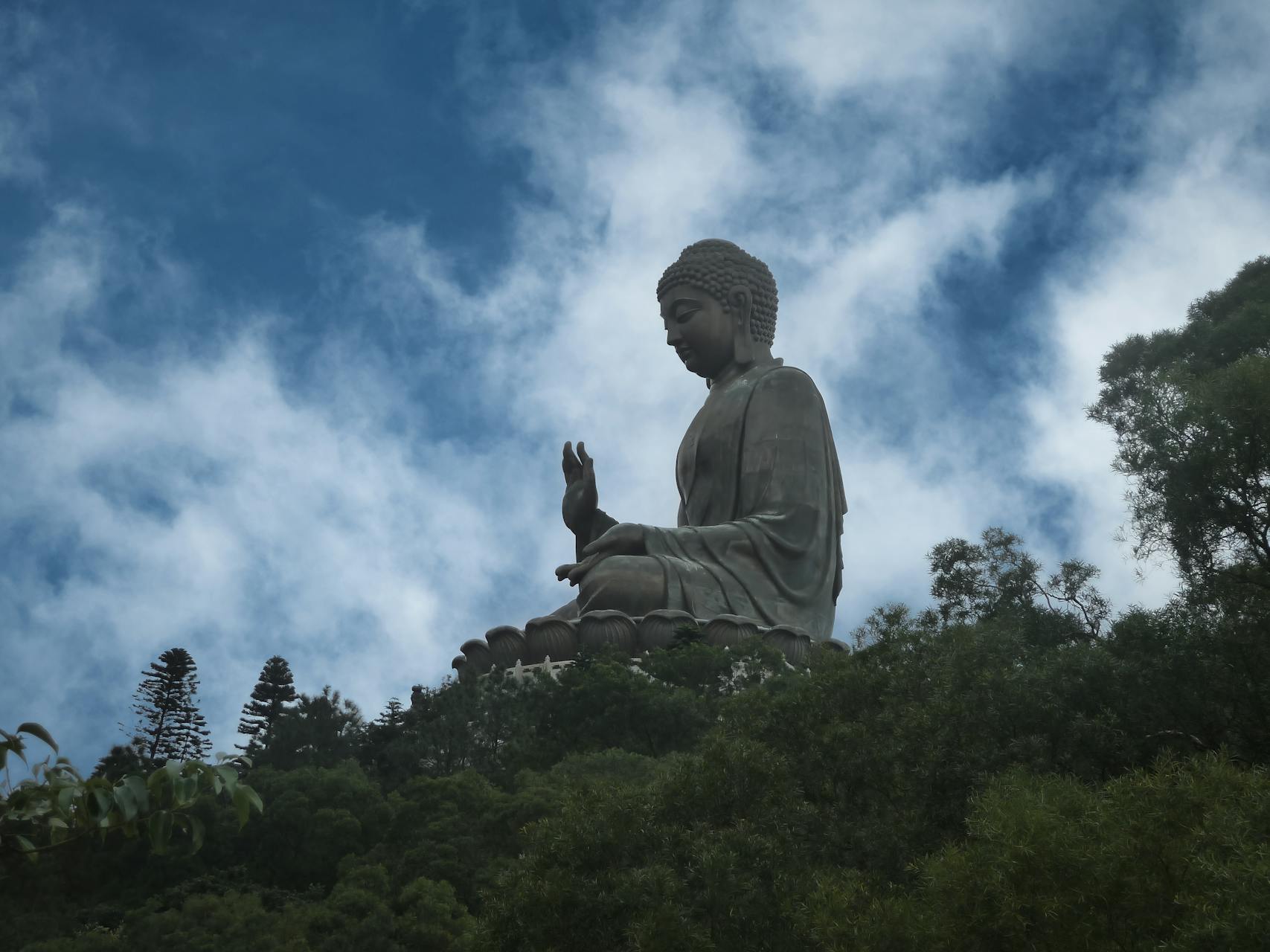 Tanam Perdana Bibit Bawang Merah: Bupati Deli Serdang Buka Gerbang Kejayaan Ekonomi Petani Lokal!