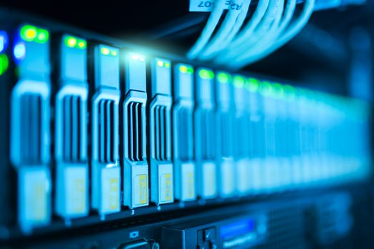 Boom Pusat Data: Siapa Menanggung Dampak Energi dan Lingkungan?