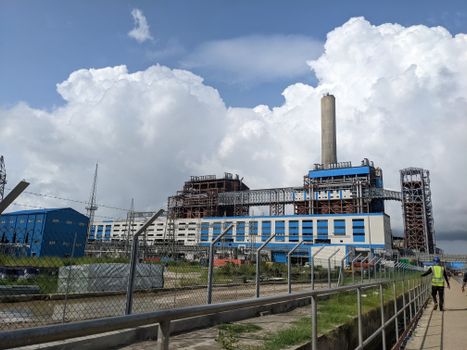 Ekonomi Bangladesh Melambat: Bagaimana Ini Mempengaruhi Anda dan Masa Depan Negara?