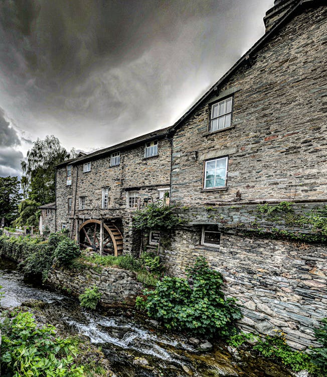 Pelindo Raih Penghargaan ESG Leadership 2025: Bukti Nyata Komitmen Menuju Pelabuhan Berkelanjutan Kelas Dunia