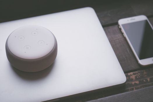 Strategi AI Amazon: Pilihan atau Dominasi di Era Kecerdasan Buatan?