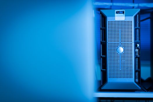 Ketika Infrastruktur Digital Tertahan: Dampak Penundaan Proyek Pusat Data Senilai $68 Miliar
