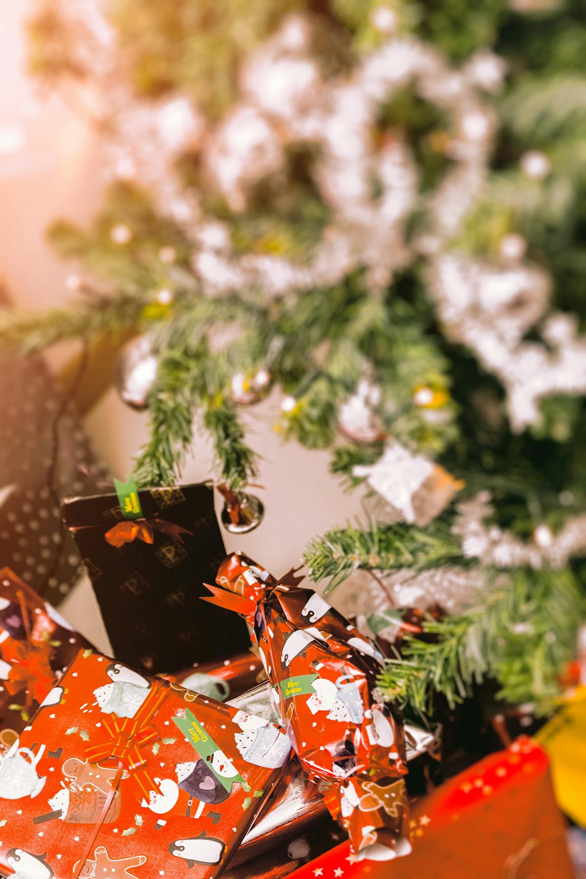 Harga Minyak Anjlok: Akankah Kembalinya Iran ke Pasar Membanjiri Pasokan Global dan Mengubah Ekonomi Anda?