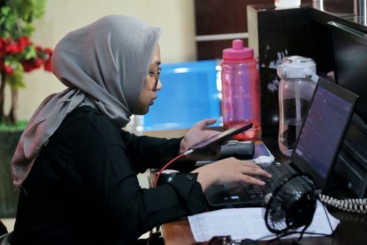 Gelombang Efisiensi Global: Bagaimana Penunjukan Mayra Garcia di Teletrac Navman Membentuk Masa Depan Logistik?