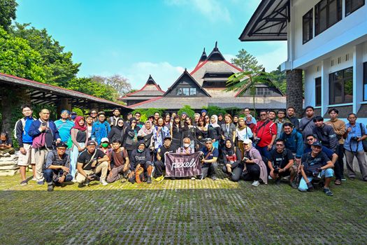 Farcaster: Ketika Media Sosial Bertemu Perdagangan Kripto, Apa Artinya Bagi Anda?
