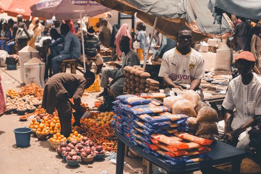 Analisis Dampak: Distribusi Pupuk dan Benih untuk 500.000 Petani Nigeria, Menuju Ketahanan Pangan Berkelanjutan?