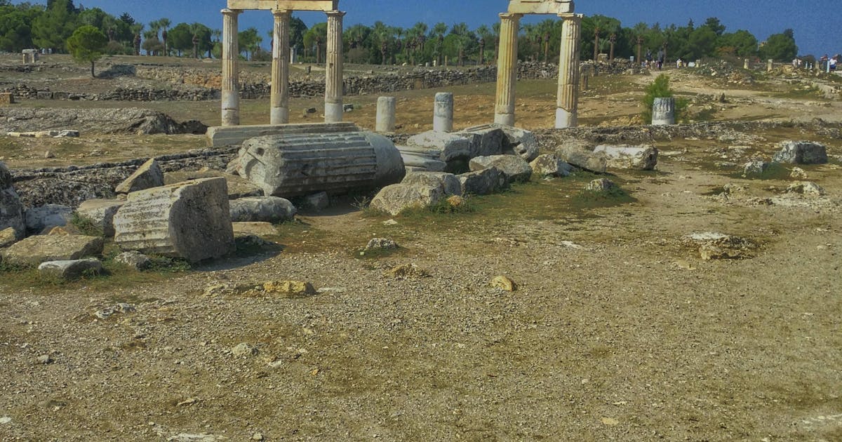 Was-was Jakarta Selatan! Banjir Lebih dari Semeter, Apa Pemicunya dan Bagaimana Solusinya?