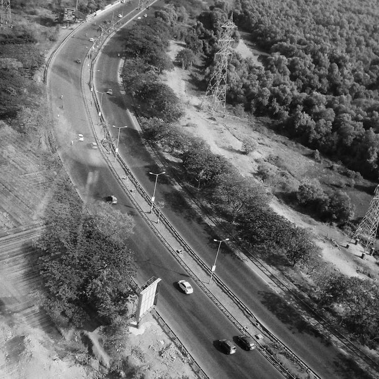 Menggali Misteri: Gus Ipul Klaim Bansos 2025 Sudah Cair untuk 15 Juta KPM, Benarkah?