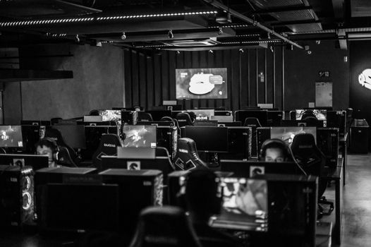 G2 Esports & Larangan Kripto: Apakah Esports Sedang Menjauh dari Masa Depan Digitalnya?