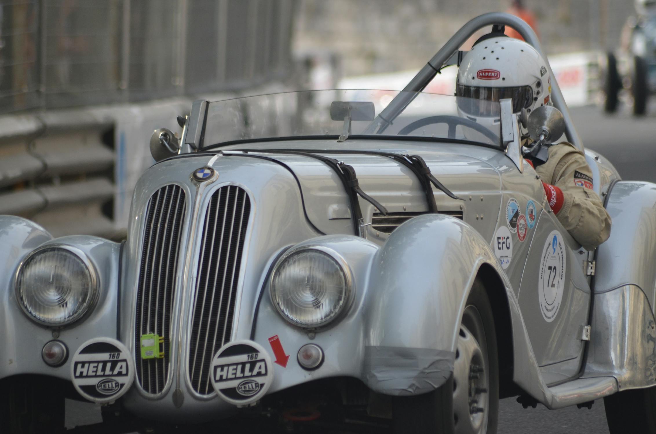 Badai Politik di Dunia Kripto: Senator Warren Minta Penyelidikan Kripto Terkait Donald Trump, Apa Dampaknya?