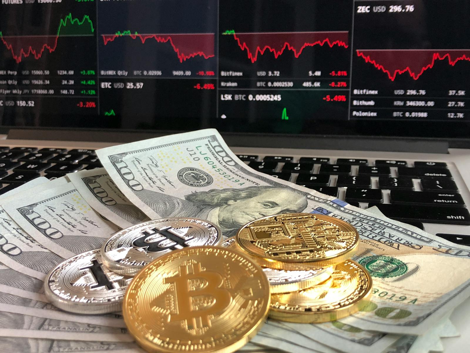 Menyingkap Kunci Bank Sentral: Inflasi Masih Mengintai, Suku Bunga Bertahan Tinggi Lebih Lama