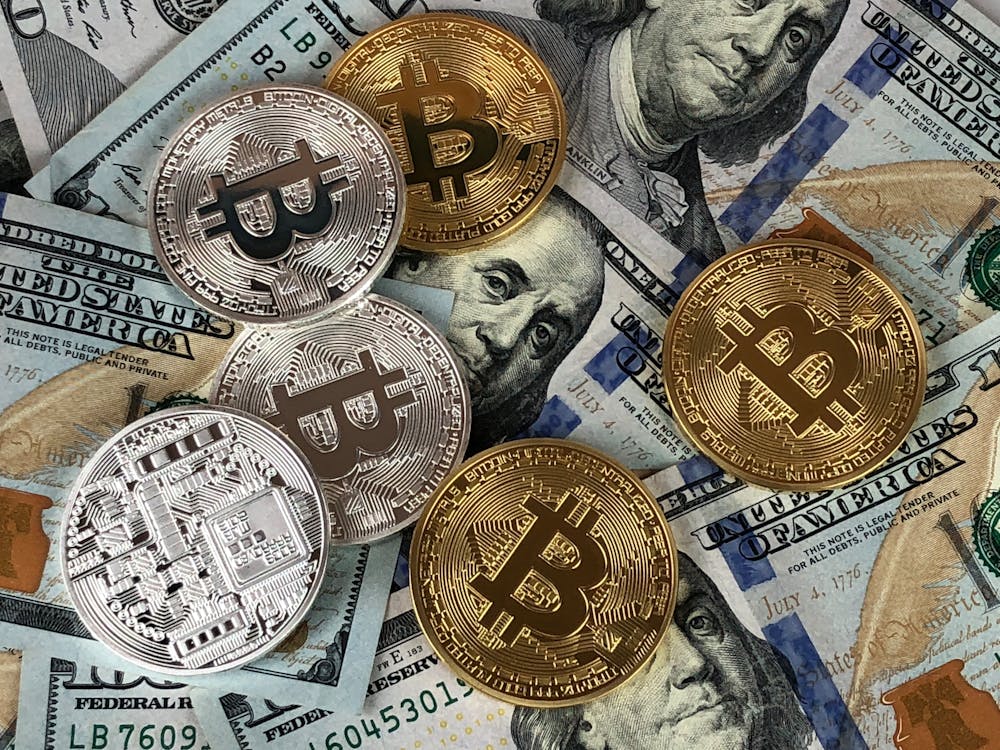 Drama Harga Bitcoin November 2025: Mengapa Penurunan Ini Justru Membuka Jalan Menuju $100.000?