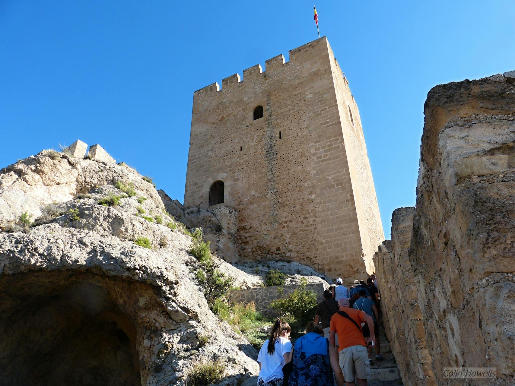 Nigeria's Infrastructure Crossroads: Umahi's Ultimatum to Julius Berger on Bodo-Bonny Road dan Jembatan Niger Kedua