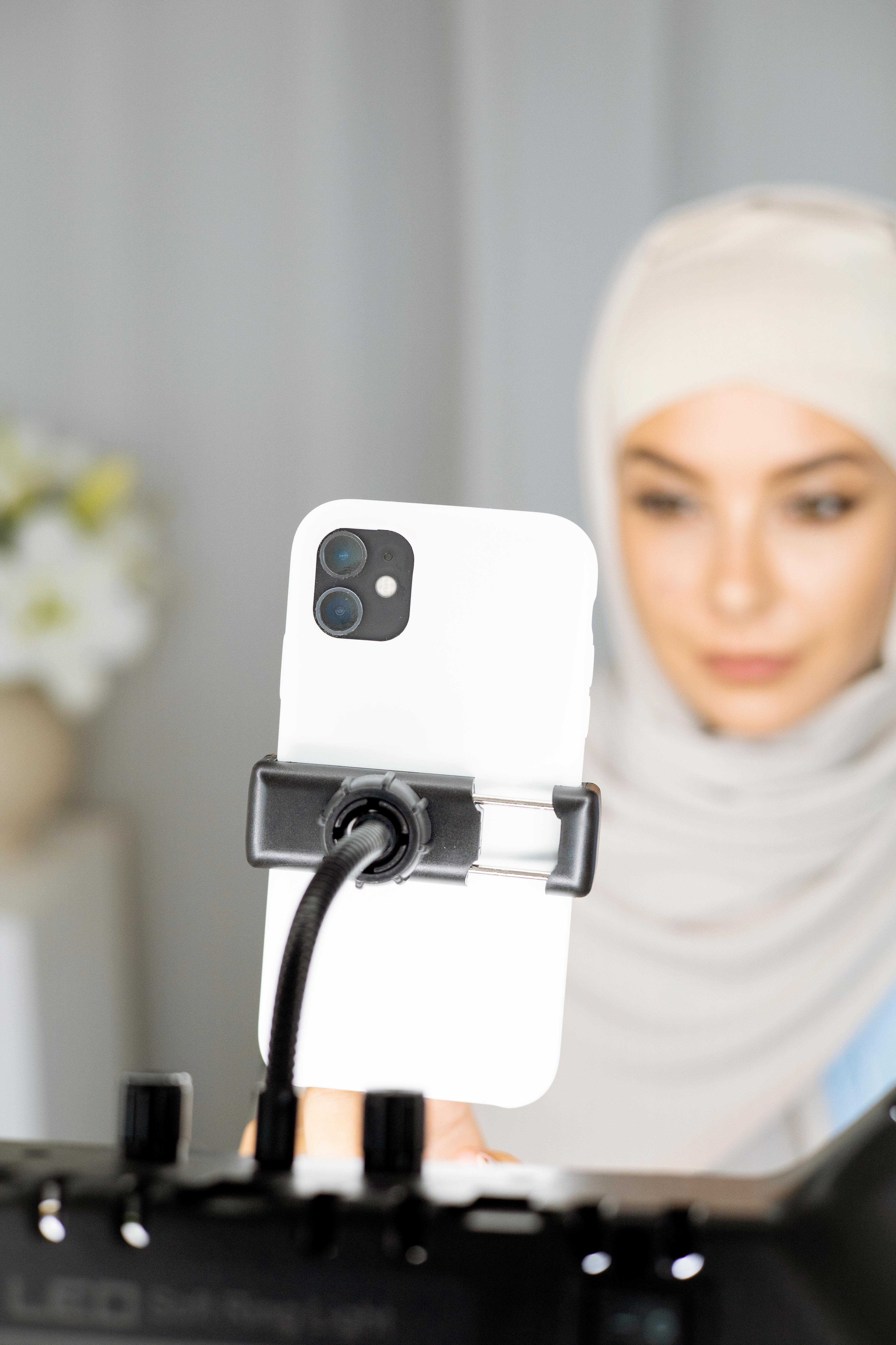 Dari Kampus Tenang NDSU ke Sorotan Nasional: Kisah Transformasi Ilhan Omar