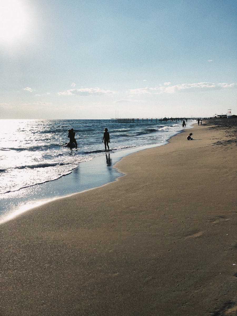 Kemensos Gerak Cepat: 28 Dapur Umum Siap Layani Korban Banjir Sumatera, Wujudkan Solidaritas Tanpa Batas!