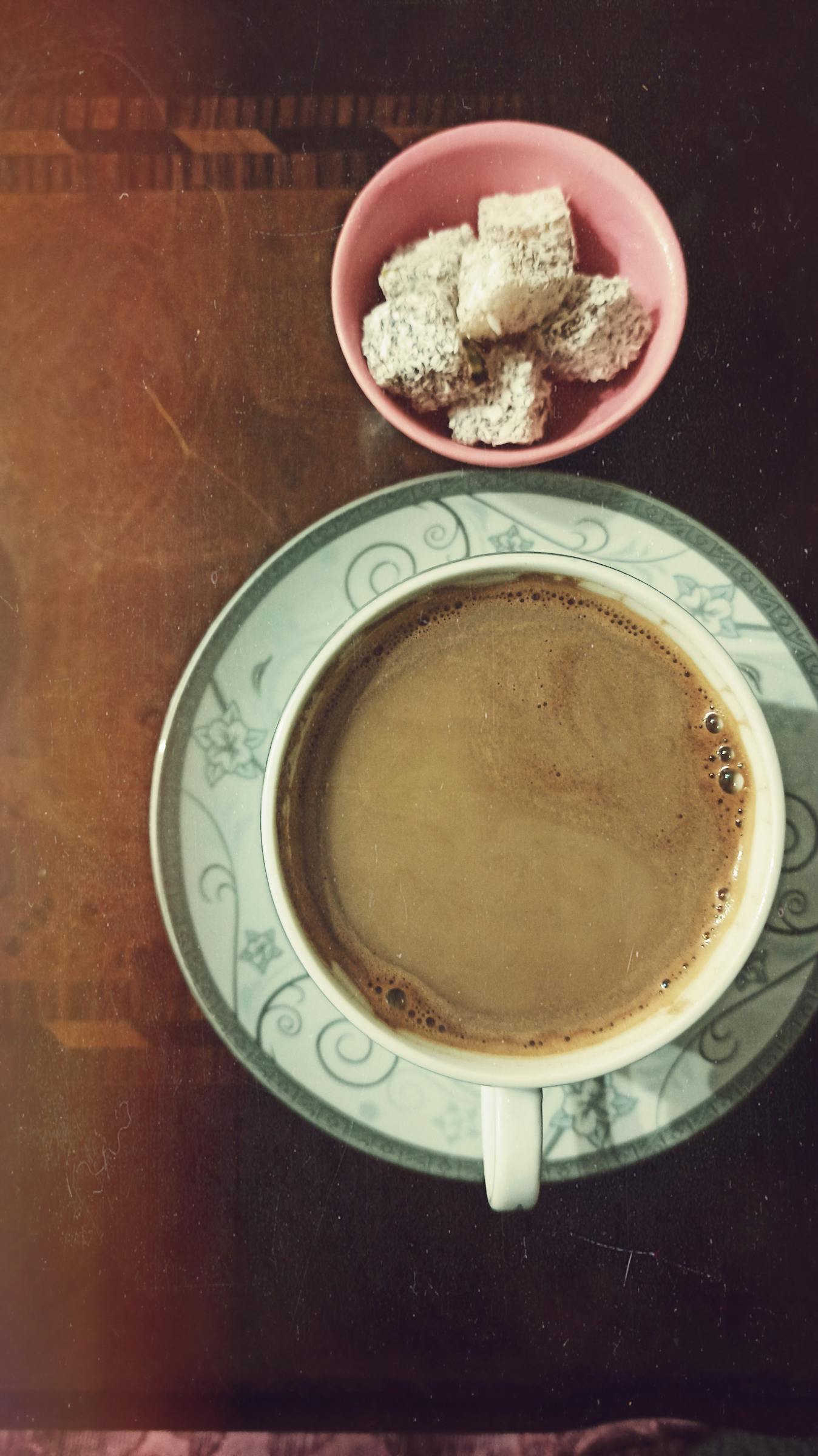 Langit Indonesia Menggema: F-16 TNI AU Beraksi Megah Kawal Pesawat Raja Yordania!